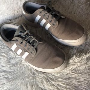 ✨✨ ADIDAS ✨✨